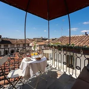 Terrace In Piazza Strozzi-center Of Florence