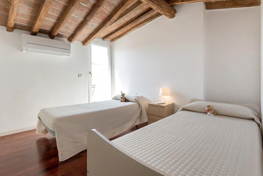 2B Holiday Home Florence