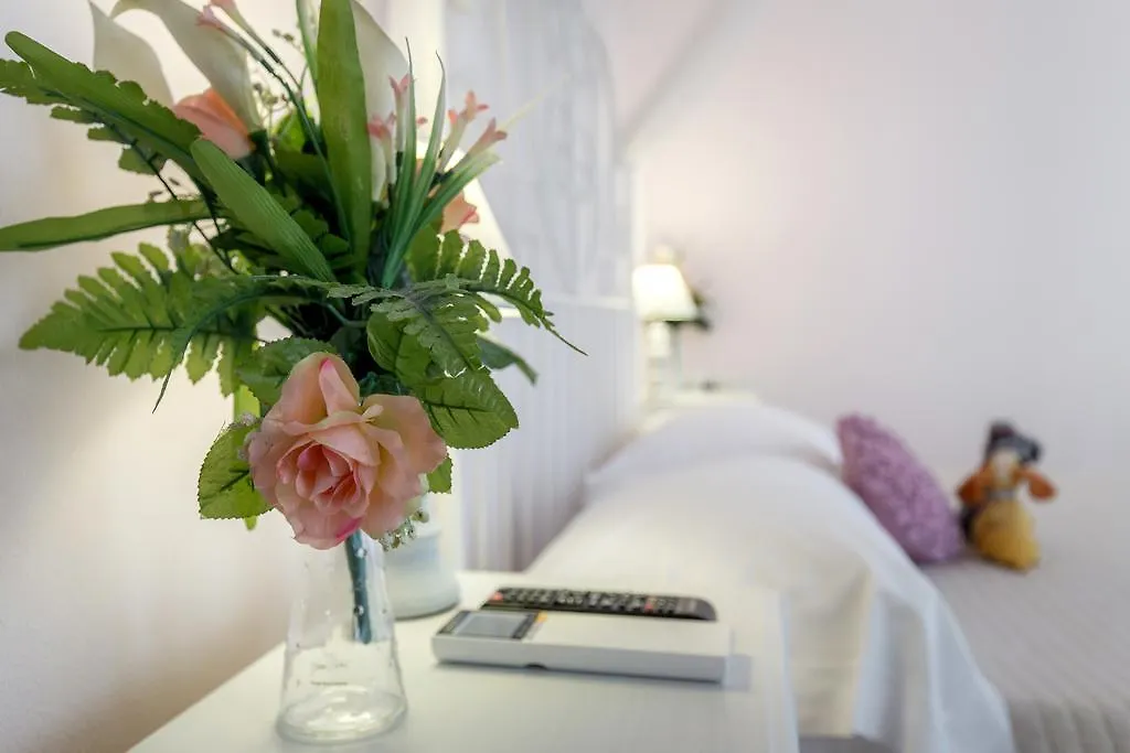 2B Holiday Home Florence 0*,