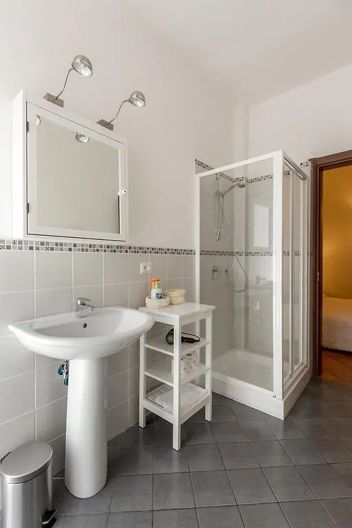 Apartment 2B Holiday Home Florence Italy